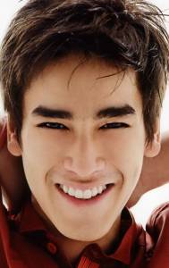   Nadech Kugimiya