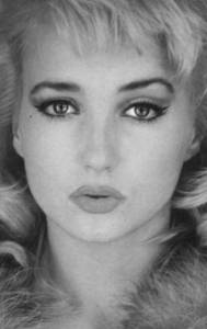 ����� ����� / Pauline Lafont